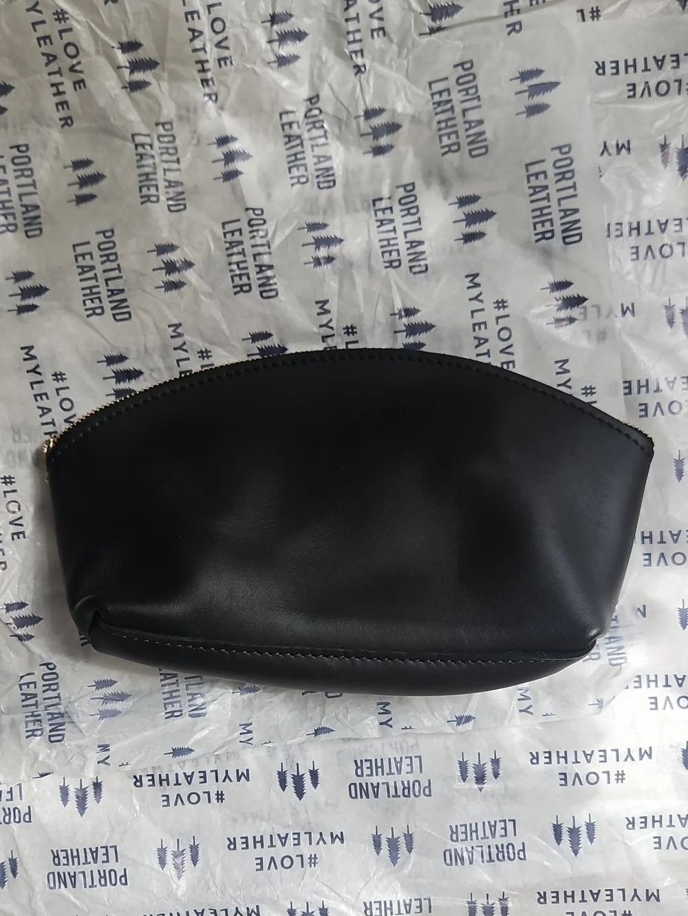 Portland Leather Goods Total Eclipse Makeup Bag in Black